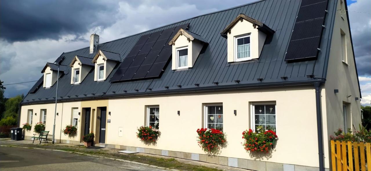 Apartman Atelier Vary V Nove Zrekonstruovanem Dome Карлові Вари Екстер'єр фото